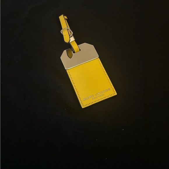 Marc Jacobs Handbags - Marc Jacobs Hangtag